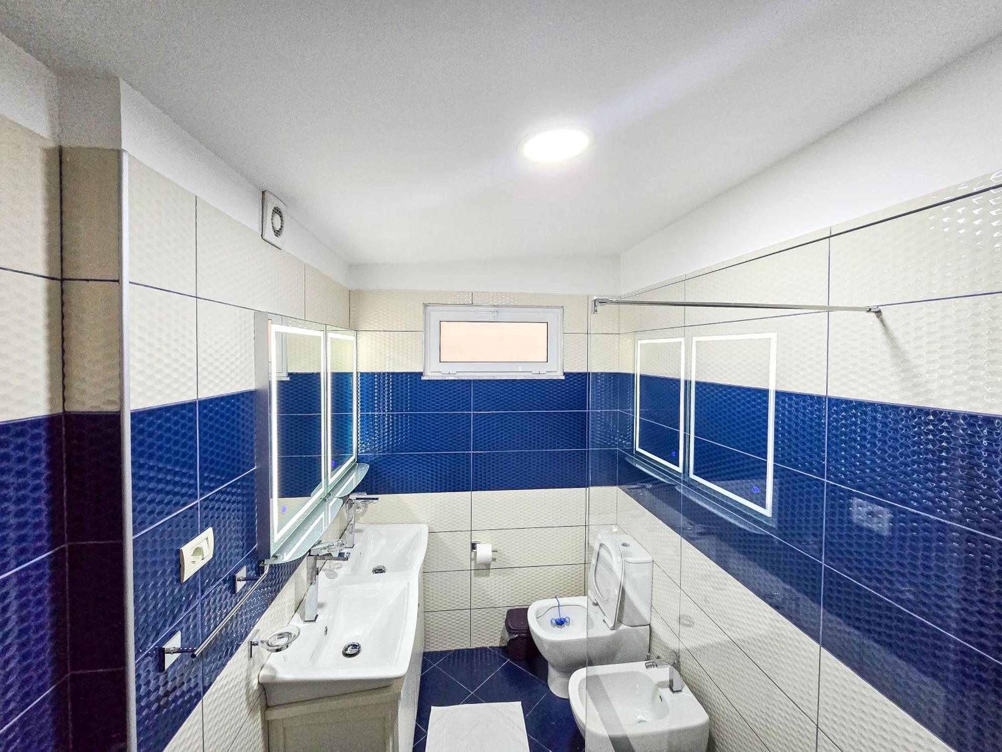 Lake Park 2Br Apartment Тирана Экстерьер фото