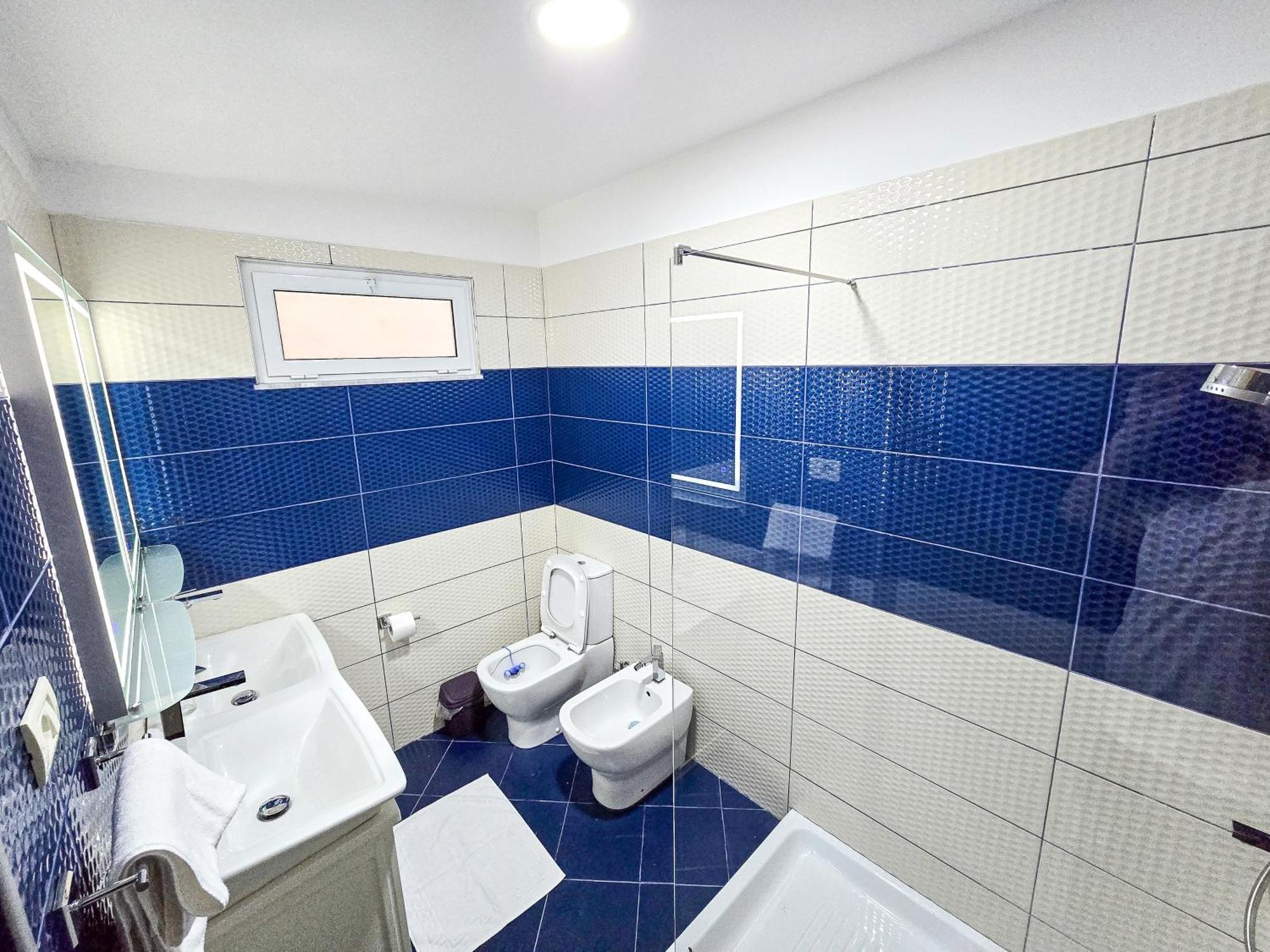 Lake Park 2Br Apartment Тирана Экстерьер фото